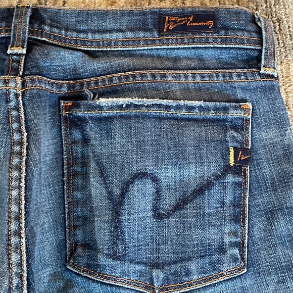 Citizens of Humanity Classic Blue Women's Jeans - size 28 - low waist flare - Picture 8 of 9